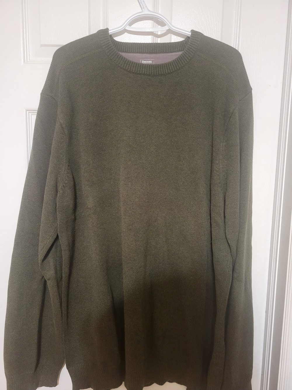 Denver Hayes Men's Olive Green Crewneck Sweater